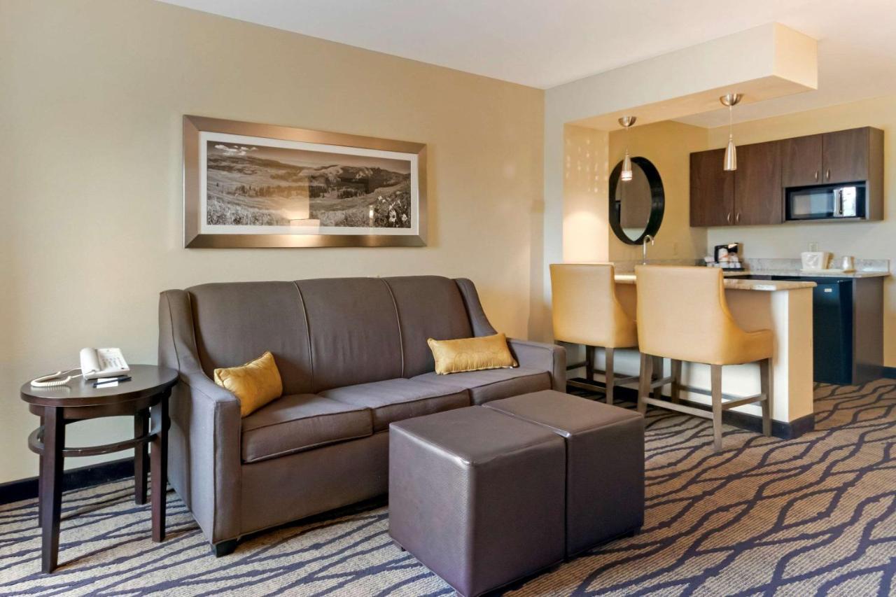Comfort Inn & Suites Market - Airport Great Falls Ngoại thất bức ảnh
