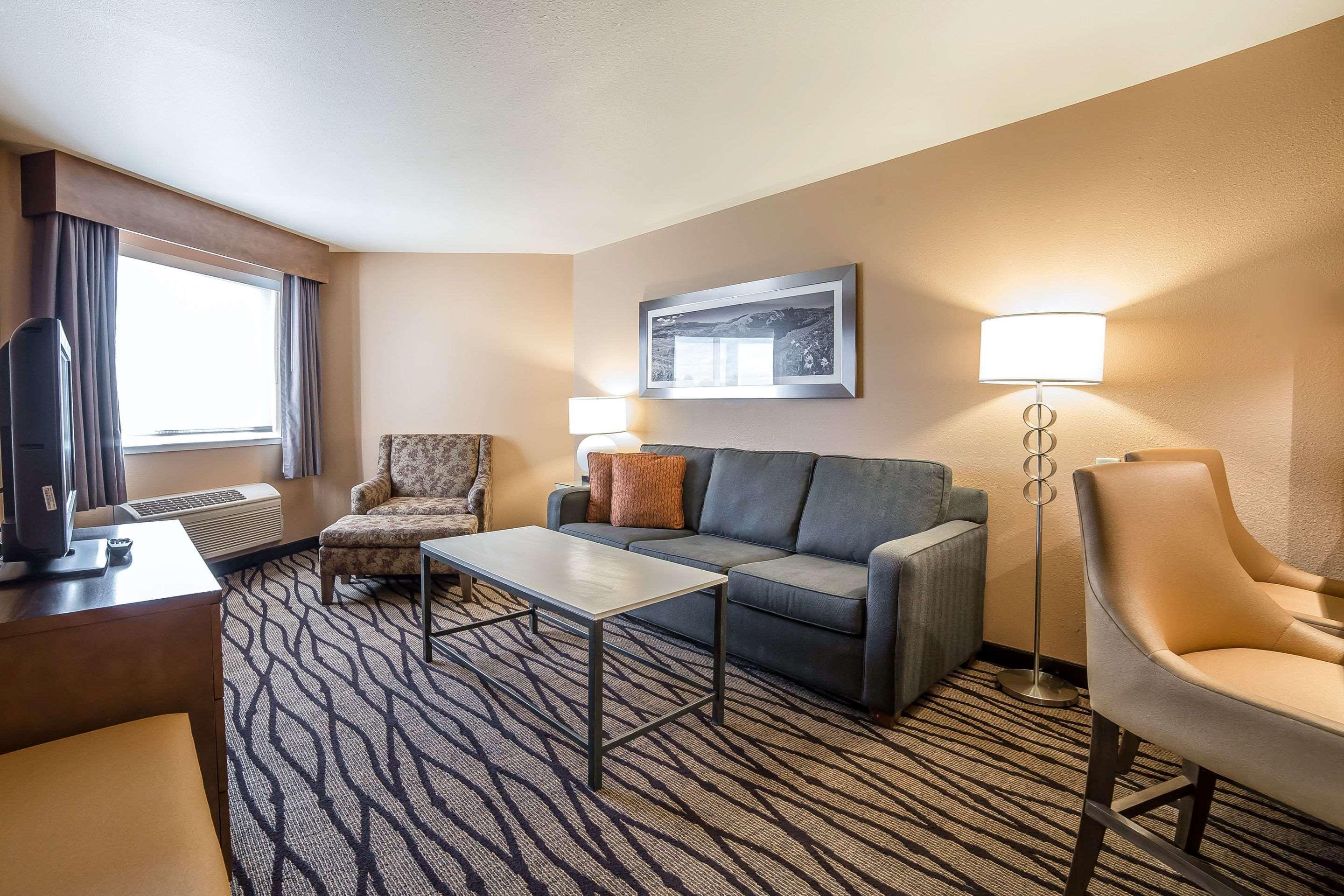 Comfort Inn & Suites Market - Airport Great Falls Ngoại thất bức ảnh
