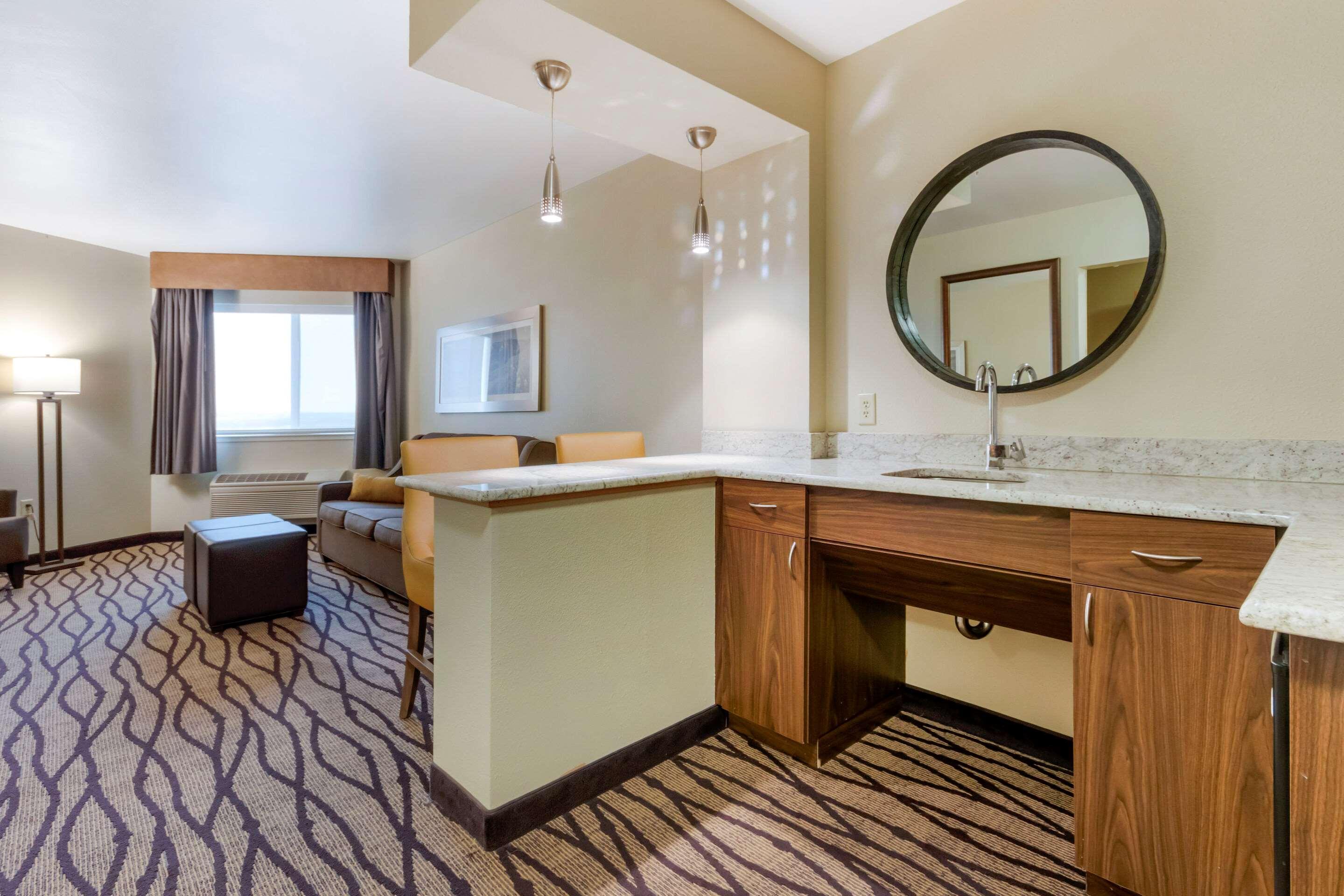 Comfort Inn & Suites Market - Airport Great Falls Ngoại thất bức ảnh