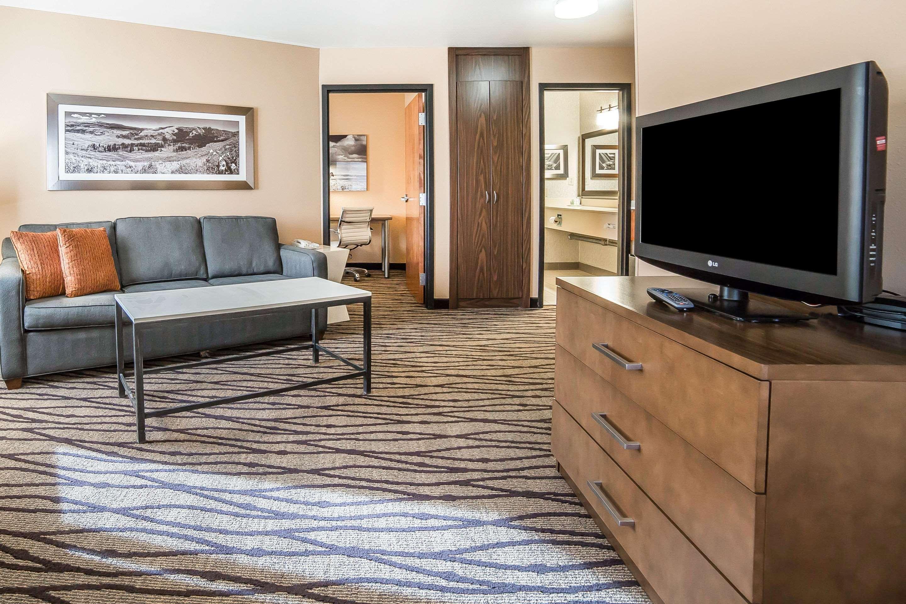 Comfort Inn & Suites Market - Airport Great Falls Ngoại thất bức ảnh